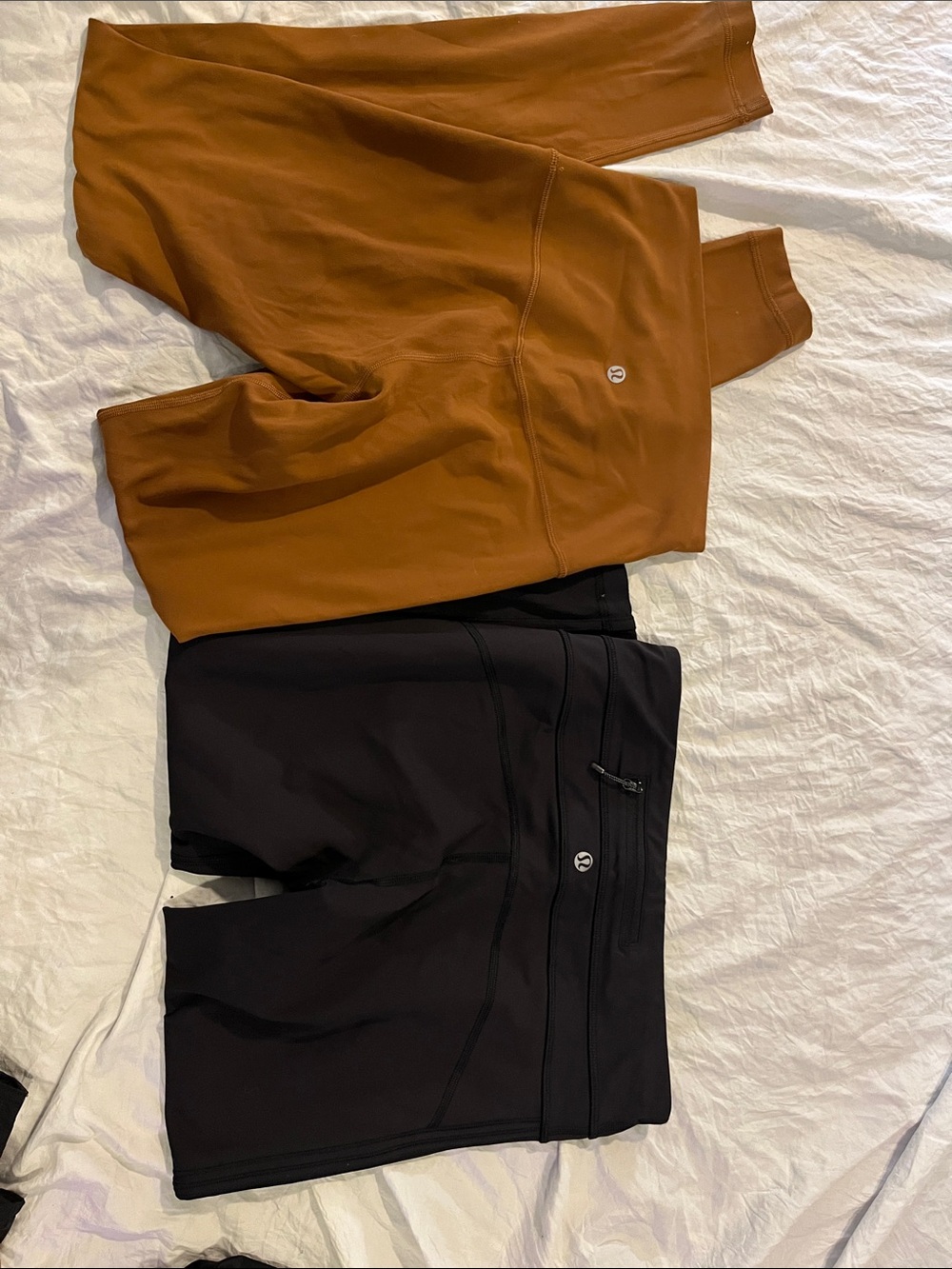 lululemon athletica Men's Sweatpants and Joggers in Brown and Black